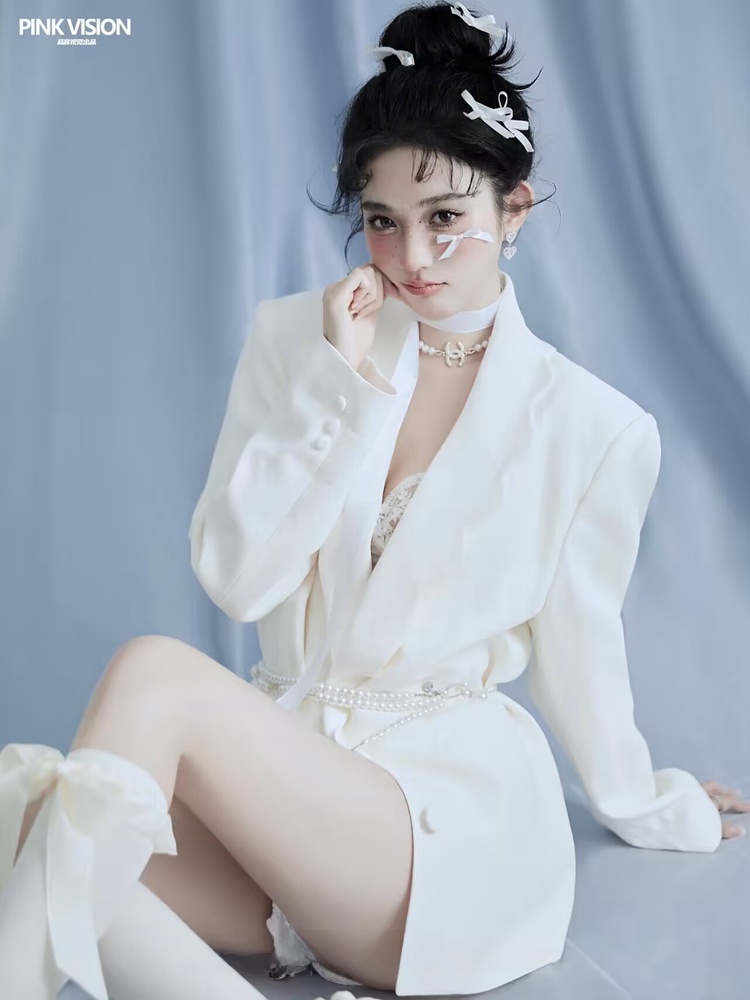Studio Photography Suit White  - Ethnic Clothing & Online Fashion Store Khaadi Us 리뷰 및 가격