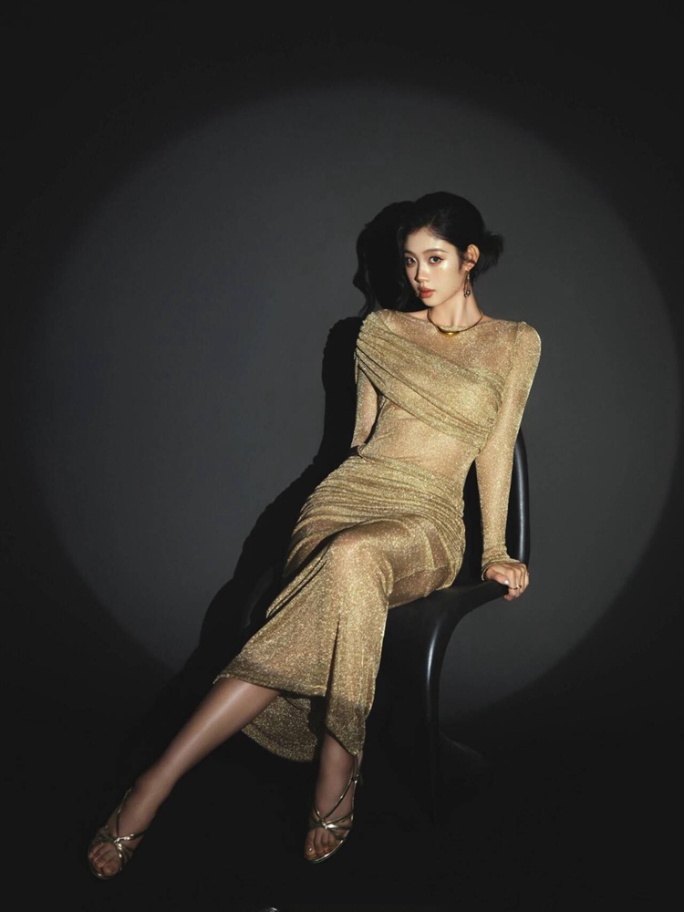 Personal Portrait Image Photo  - Ethnic Fashion Images 리뷰 및 가격