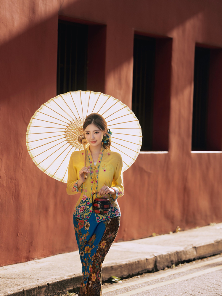 New Ethnic Style Small Hairpin - Ethnic Clothing & Online Fashion Store Khaadi Us 리뷰 및 가격