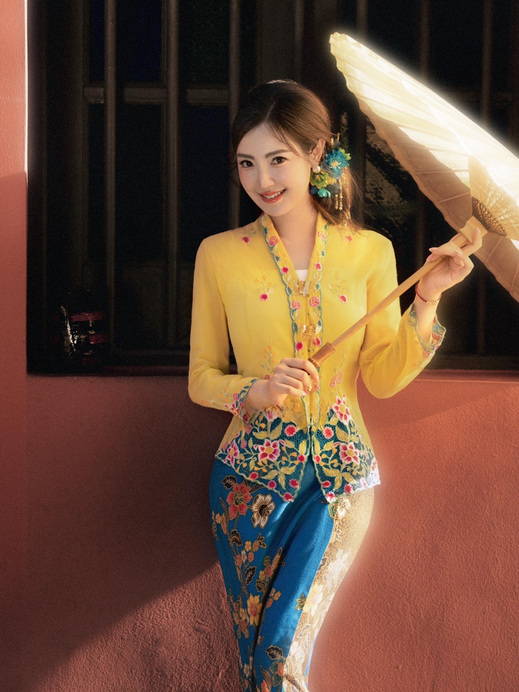 New Ethnic Style Small Hairpin - Ethnic Clothing & Online Fashion Store Khaadi Us 리뷰 및 가격