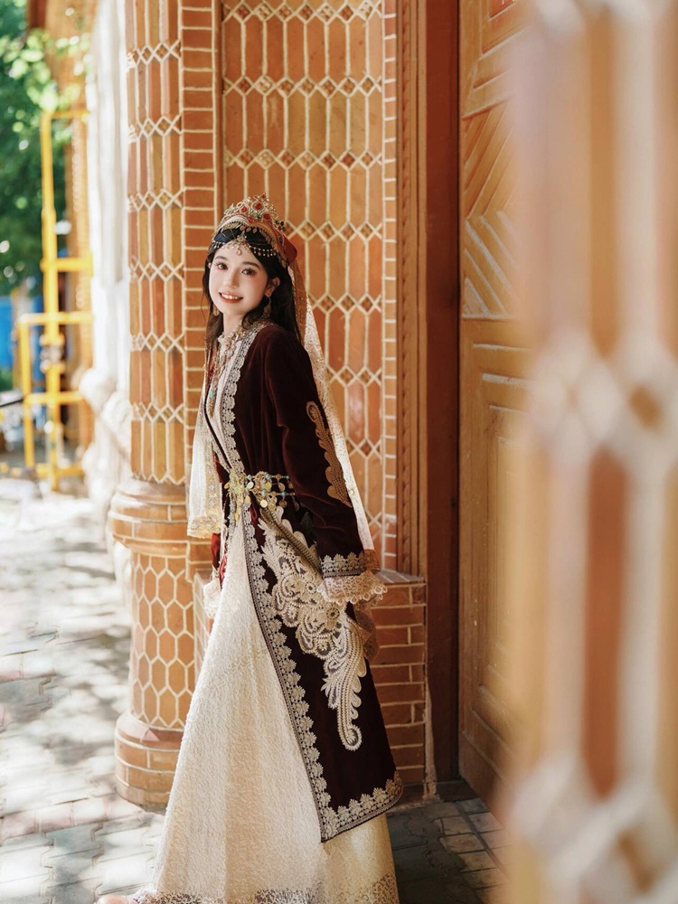New Ethnic Minority Uygur Clot - Ethnic Clothing & Online Fashion Store Khaadi Us 리뷰 및 가격
